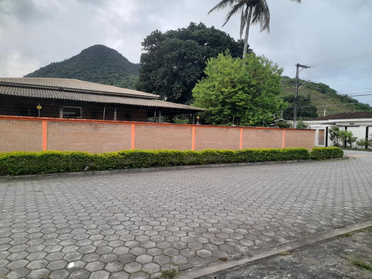 Hospedagem Economica Flor De Maria Caraguatatuba Exteriér fotografie